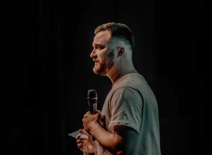 In quo quaerimus, non numquam